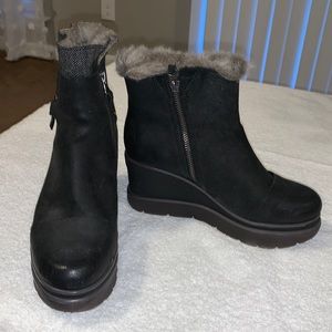 Otbt Descend wedge bootie